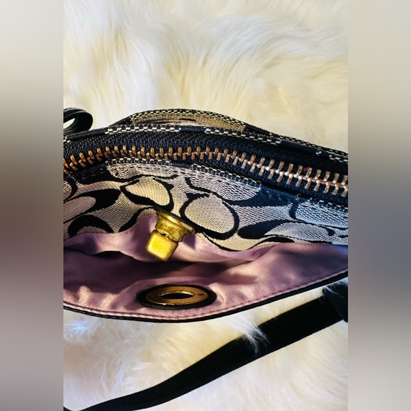 Coach Vintage Y2K Black and Gray Signature Crossbody Bag
Genuine Coach - Picture 5 of 9
